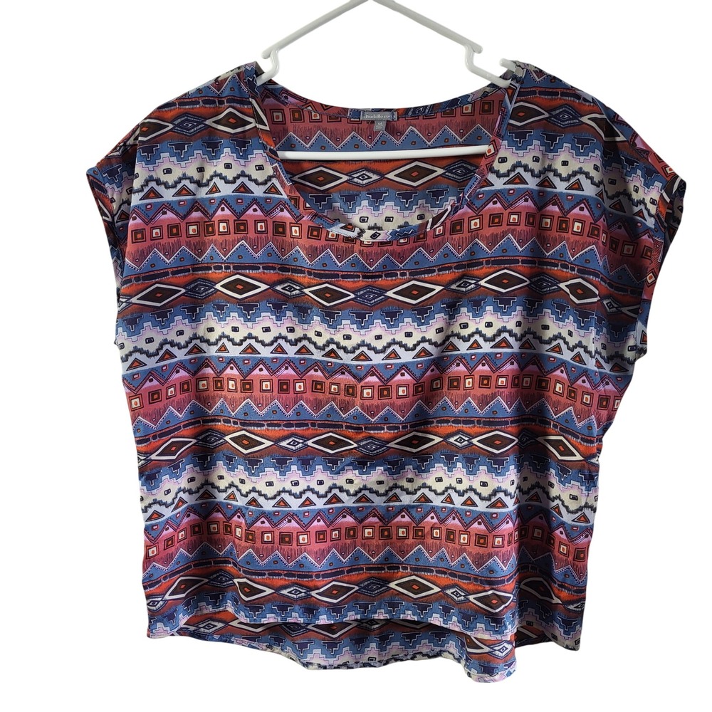 Charlotte Russe Women's Geometric Print Short‎ Sleeve V Neck Top Size M